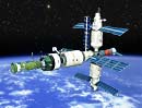  Orbitálna stanica MIR. Expozíciu emulzií kozmickým žiarením na nej zabezpečoval slovenský kozmonaut Ivan BELLA vo februári 1999.