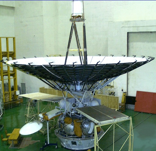 Satelit RadioAstron v NPO Lavokin v mji 2004.