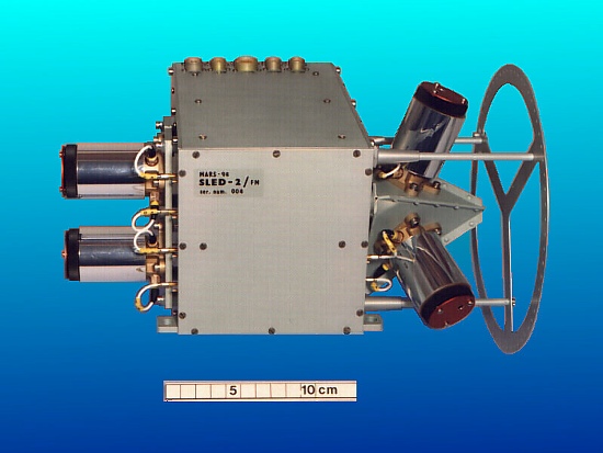 Detektor-spektrometer SLED-2 bol vyvinut pecilne pre misiu MARS-96, kde mal mera energetick a uhlov distribciu nabitch energetickch astc na orbite okolo planty Mars.